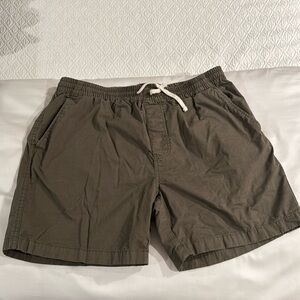J. Crew Men’s Olive Khaki Shorts - Large